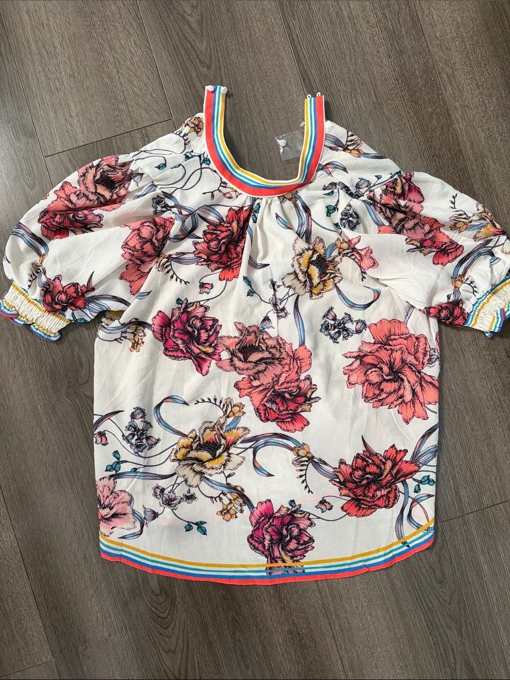 Floral Puff-Sleeve Women’s Top in Cream with Pink Accents
